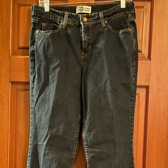 Levi’s Signature Misses Size 12 SHORT EUC - Picture 1 of 9
